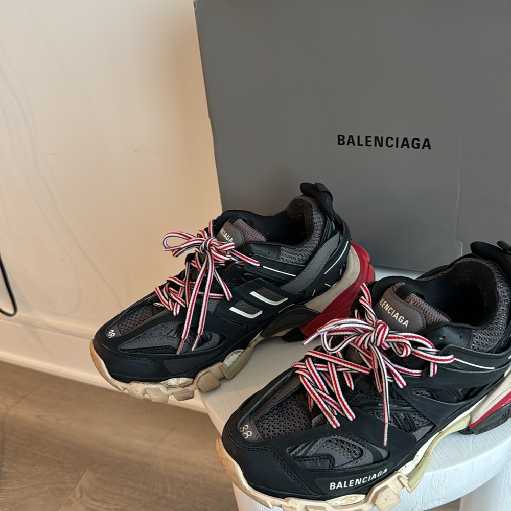 Balenciaga Sneakers - Picture 5 of 5